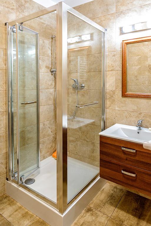 Pensjonat Nad Struga Apartman Stryków Kültér fotó